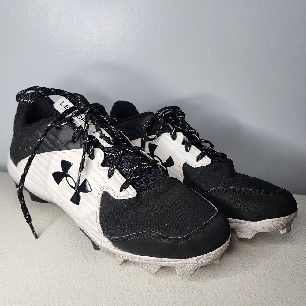 Under Armour Lead off RM Low Baseball Cleats Size 10 Black Model# 3023442-001.